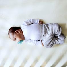 tetine allaitement bebe