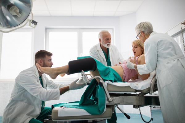 accouchement hopital equipe medicale