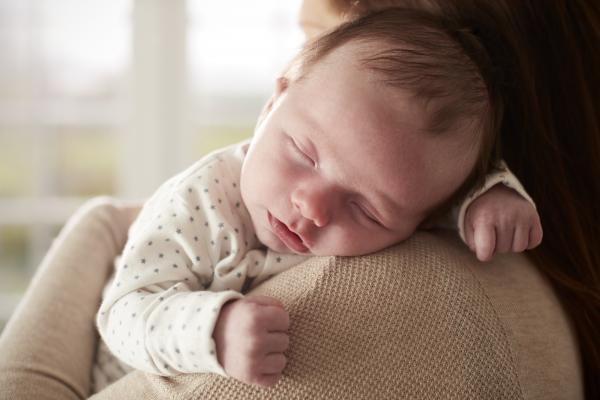 Le Mythe De La Nuit De Bebe Qui Dure 5h Maeliss Doula Coach Parental Filliozat